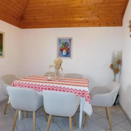 Hébergement de vacances Vila Arisa *